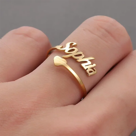 Anello regolabile con nome personalizzato